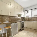 Rent 3 bedroom house in St Kilda East