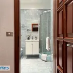 Affitto 2 camera appartamento di 77 m² in Triest