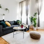 Pronajměte si 2 ložnic/e byt o rozloze 85 m² v Prague