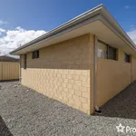 Rent 3 bedroom house in  Kelmscott WA 6111                        