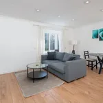 Rent 4 bedroom apartment of 41 m² in Crawley