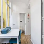 Rent a room of 150 m² in lisbon