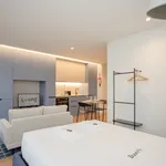 Rent 2 bedroom apartment of 34 m² in Porto