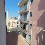 Affitto 3 camera appartamento di 84 m² in Catania