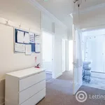 Rent 3 bedroom flat in Edinburgh