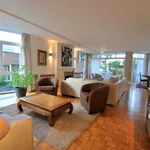 Rent 3 bedroom apartment of 160 m² in Bruxelles