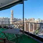 Rent a room of 250 m² in Valencia