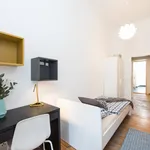 Rent 5 bedroom apartment in Berlin