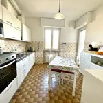 3-room flat via indipendenza, Buguggiate