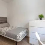 Rent 5 bedroom apartment in Valencia