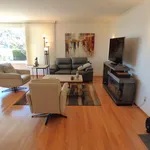 Rent 2 bedroom apartment of 98 m² in San Diego