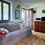 2-room flat frazione Croix des Prés, Centro, La Salle