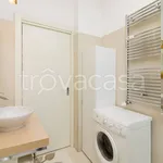 Rent 2 bedroom apartment of 70 m² in Milano