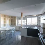 Rent 4 bedroom apartment in valencia