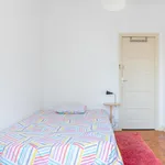 Rent 5 bedroom apartment in Porto