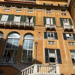 Affitto 4 camera appartamento di 122 m² in Genoa