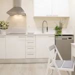 Rent 3 bedroom apartment of 80 m² in Barcelona