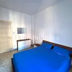 Affitto 4 camera casa di 93 m² in Chieti