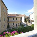 Rent 4 bedroom apartment of 55 m² in Cortona