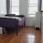 Rent 2 bedroom apartment in Astoria