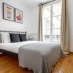 Rent 3 bedroom apartment of 93 m² in paris