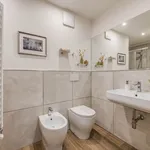 Rent 1 bedroom apartment of 50 m² in Florence