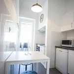 Rent 4 bedroom apartment in Lisbon