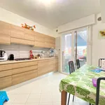 Rent 4 bedroom apartment of 159 m² in Padova