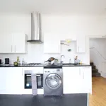 Rent 3 bedroom apartment in London