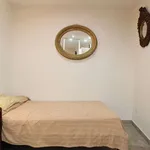 Rent a room of 80 m² in madrid