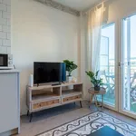 Rent a room of 100 m² in madrid