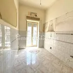 Rent 2 bedroom apartment of 55 m² in Naples