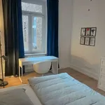 Miete 6 Schlafzimmer wohnung von 280 m² in frankfurt