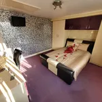 Rent 5 bedroom house in Nottingham