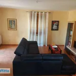 Rent 5 bedroom house of 140 m² in Arezzo