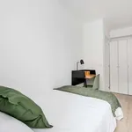 Rent a room in Madrid