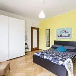 Rent a room in milan