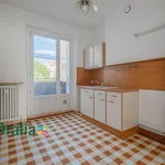 Rent 3 bedroom apartment of 8634 m² in GRENOBLE