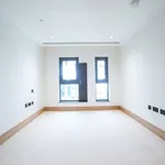 Rent 3 bedroom flat in London