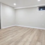 4 bedroom house of 699 sq. ft in Toronto