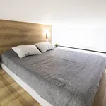 Rent 1 bedroom apartment of 37 m² in Barcelona