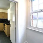 Rent 3 bedroom flat in Hertsmere