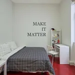 Rent a room of 399 m² in Lisboa