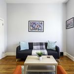 Rent 2 bedroom flat of 732 m² in London