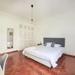 Rent a room of 187 m² in Lisbon