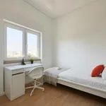 Rent 7 bedroom apartment in Lisbon