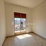 Affitto 5 camera appartamento di 138 m² in Palermo