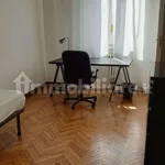 Rent 4 bedroom apartment of 90 m² in Turin