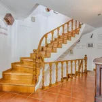 Rent 12 bedroom house in Porto