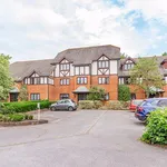 Rent 1 bedroom apartment in Elmbridge